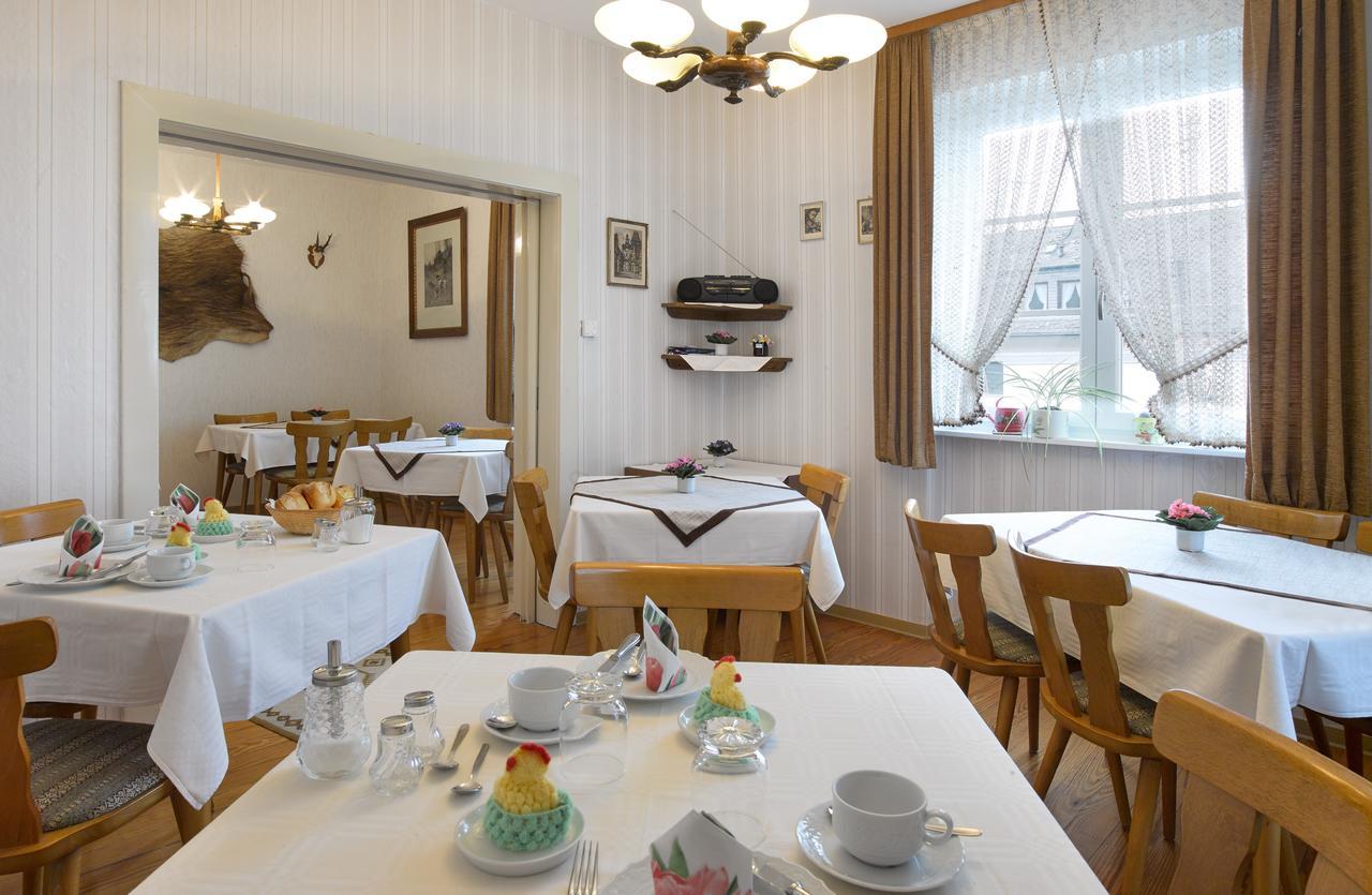 Pension "Haus Am Walde" Brodenbach, Mosel Luaran gambar