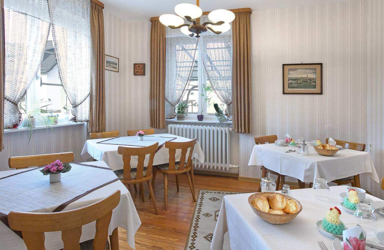 Pension "Haus Am Walde" Brodenbach, Mosel Luaran gambar