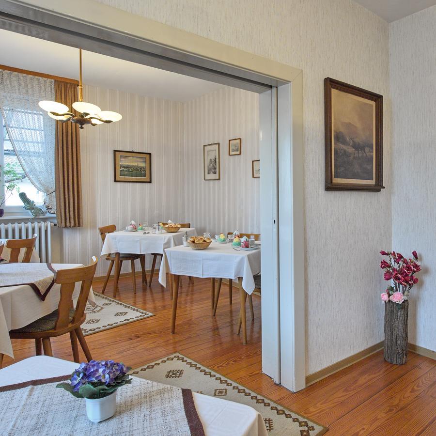 Pension "Haus Am Walde" Brodenbach, Mosel Luaran gambar